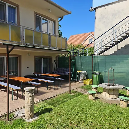 아파트 Ada 2 Apartmanhaz