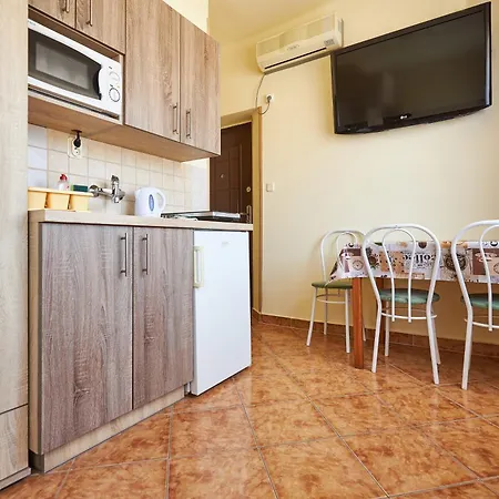 Ada 2 Apartmanhaz