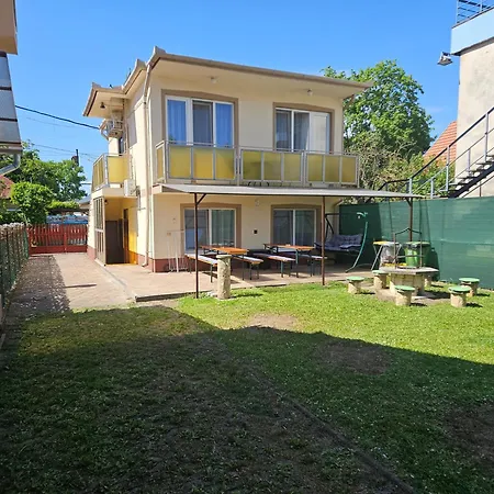 Apartment Ada 2 Apartmanhaz