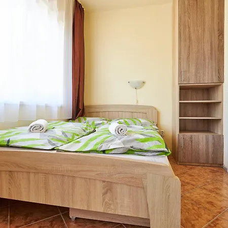 Lägenhet Ada 2 Apartmanhaz Hajdúszoboszló