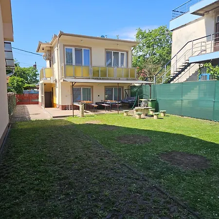 Apartament Ada 2 Apartmanhaz