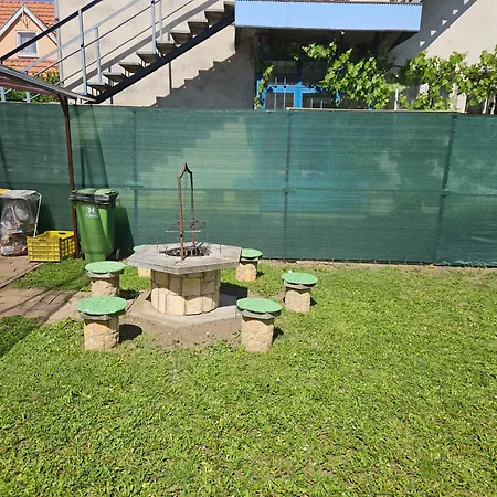 Ada 2 Apartmanhaz